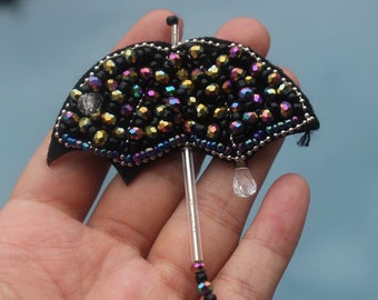 Grande Broche Pin En Métal Doré Avec Strass - Forme Parasol - 60x40 Mm - Occasion