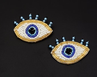 A pair of Eye Embroidery Beaded Sequined Applique Patch,Beaded Eyes Patch Supplies for Coat,T-Shirt,Costume Decorative Appliques Patches