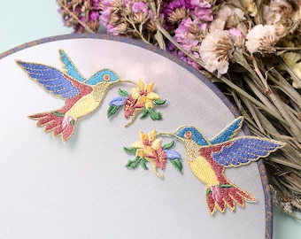 A pair of  Embroidered Iron On Bird Applique Patch,Vintage Birds Patch for Clothing or Dress Decoration Embroidery Iron on Appliques Patches