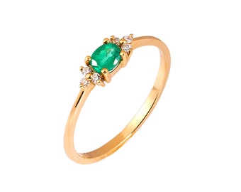 Natural Emerald and Diamond Ring . Dainty Oval Emerald Ring . Solid 14k 18k Gold . Minimal Emerald Ring . May Birthstone . Gift for Her