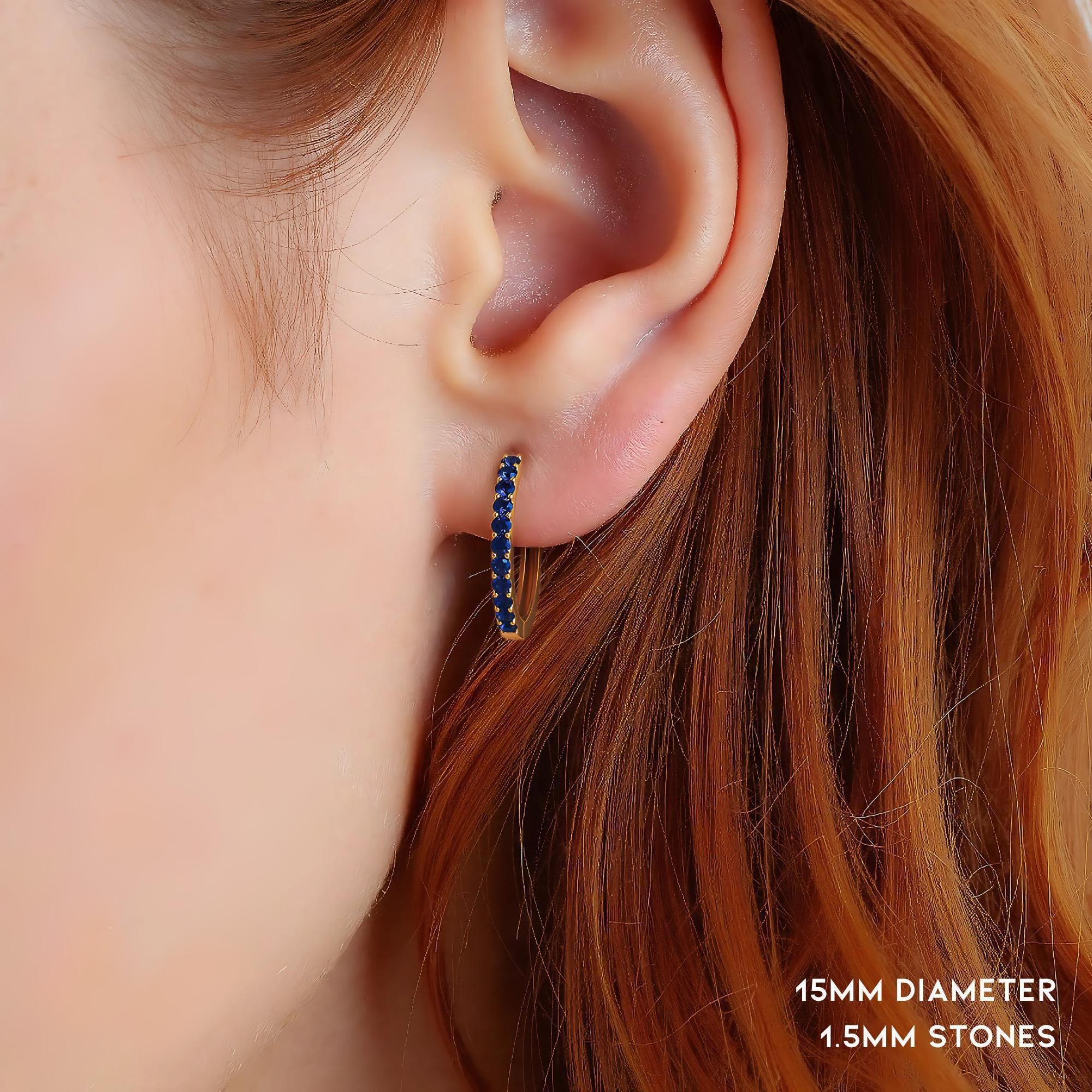 1.5 mm天然コーンフラワーブルーサファイアフープピアス。14k 18k