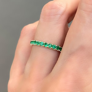 2.4mm Natural Emerald Band.  Emerald Eternity Ring . Wedding Anniversary Band Gift Emerald Band . May Birthstone Ring 14k 18k Gold