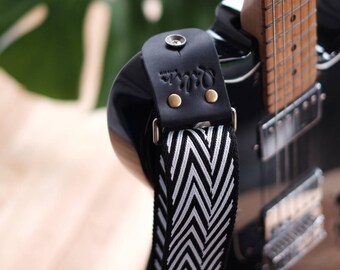 Twist Guitar Strap