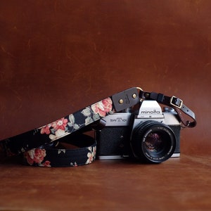 Black flower Vintage Camera Strap / Bag Strap