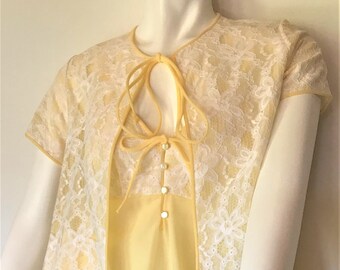 OSTI (Aus) Lemon Yellow Negligee Set Size Small Vintage 60's Bri-Nylon & White Lace Peignoir NEW Deadstock Nightie + Gown