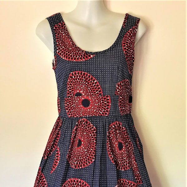 KYLIE HAWKS (Aus) Retro Polkadot Floral Sun Dress Size 8 *(4-6-8) Red Navy White Crisp Cotton Feature Zip