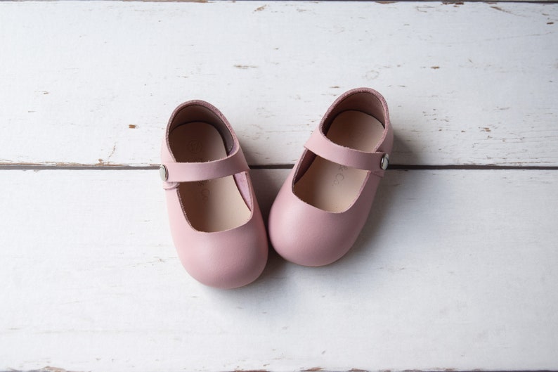 Pastel Pink Leather Baby Shoes, Girl Sizes 2.5 to 7 US, Flower Girl Shoes, Toddler Dress Shoes with Hard Soles Pastel Pink Leather Baby Shoes, Girl Sizes 2.5 to 7 US, Flower Girl Shoes, Toddler Dress Shoes with Hard Soles