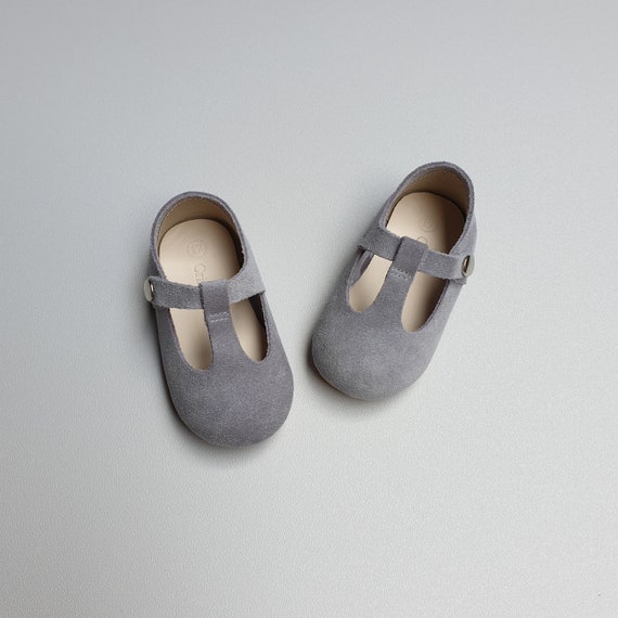 Gray Toddler Girl Shoes for 9M to 36M, Leather Baby Shoes, T Strap Mary Jane Shoes for Girls, Baby Girl Shoes with Non Slip Rubber Soles Gray Toddler Girl Shoes for 9M to 36M, Leather Baby Shoes, T Strap Mary Jane Shoes for Girls, Baby Girl Shoes with Non Slip Rubber Soles