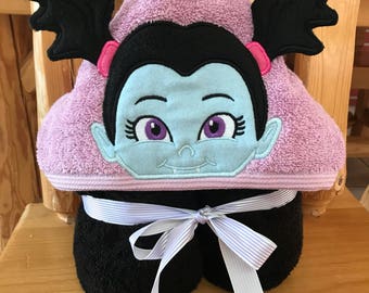 Vampire girl look-a-like Hooded towel