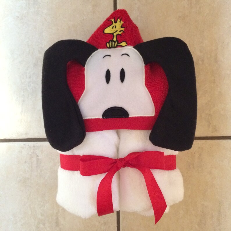 snoopy hooded towel