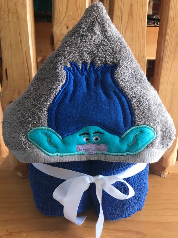 Trolls hooded towel hotsell