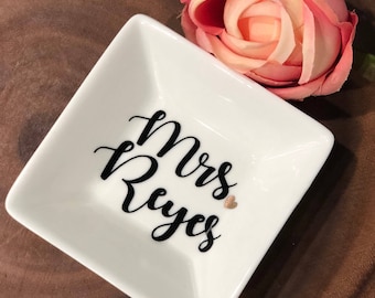 Personalized Ring Dish- Ring Dish- Bridal shower gift- Wedding Gift- Engagement Gift- Jewelry Holder- Personalized Gift- Bride to Be Gift