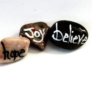 Pocket Pebbles with Positive Mantras, Motivational Gift Rubbing Stones, Inspiring Gifts for Friends, Healing Worry Therapeutic Rocks