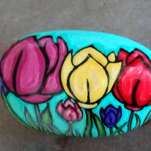 Tulpen Schilderij Moederdag Cadeau, Outdoor Decor voor Tuin, Geschilderde Rock Tulpen Kunst, Geïllustreerde Rock Pasen Decor, Bloemen Presse-papier