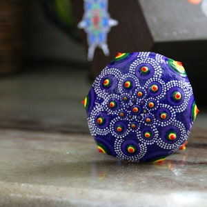 Good Luck Painted Mandala Stone, Rainbow Colors Decor, Reverse Rainbow Dot Art Mandala, Gifts for Friends, Small Beach Rock Rainbow Art Gift