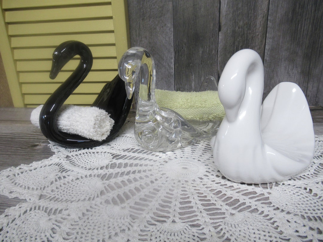 Ceramic Swan Towel Holder,, VINTAGE White / Black or Clear Swan