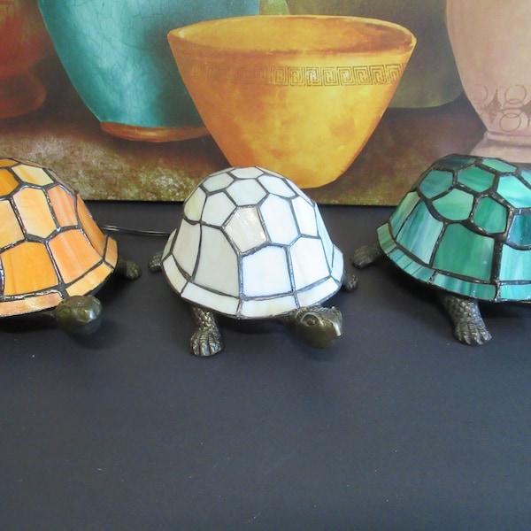 VINTAGE Turtle Lamp,, Desk Lamp,, Kids Lamp,, STAINED GLASS Turtle Table Lamp