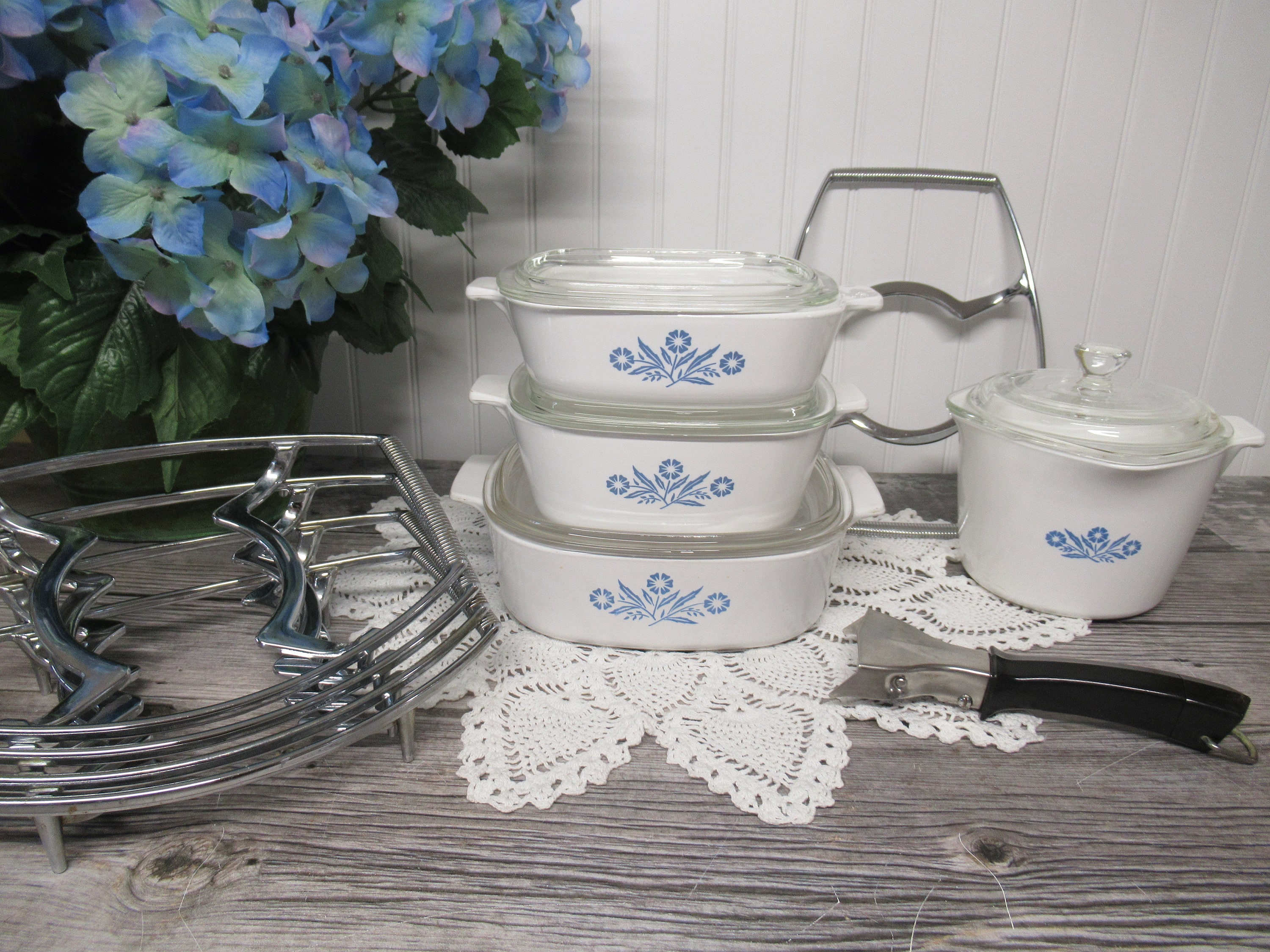 Corning ware cornflower blue casserole deals