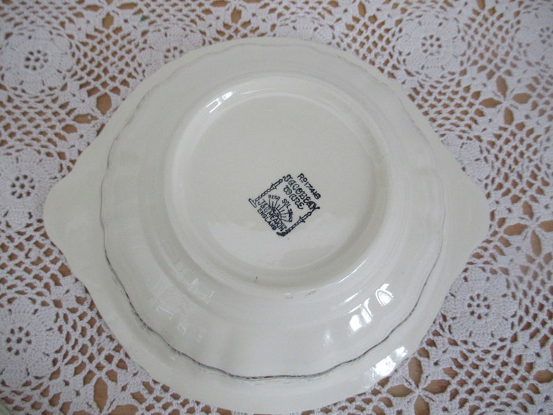 JACOBEAN Tureen, Vegetable Bowl Fruit Salad Bowl, 1900s Antique Dishes VINTAGE Cream And Green Trim Covered Bowl,