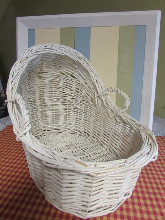 wicker bassinet