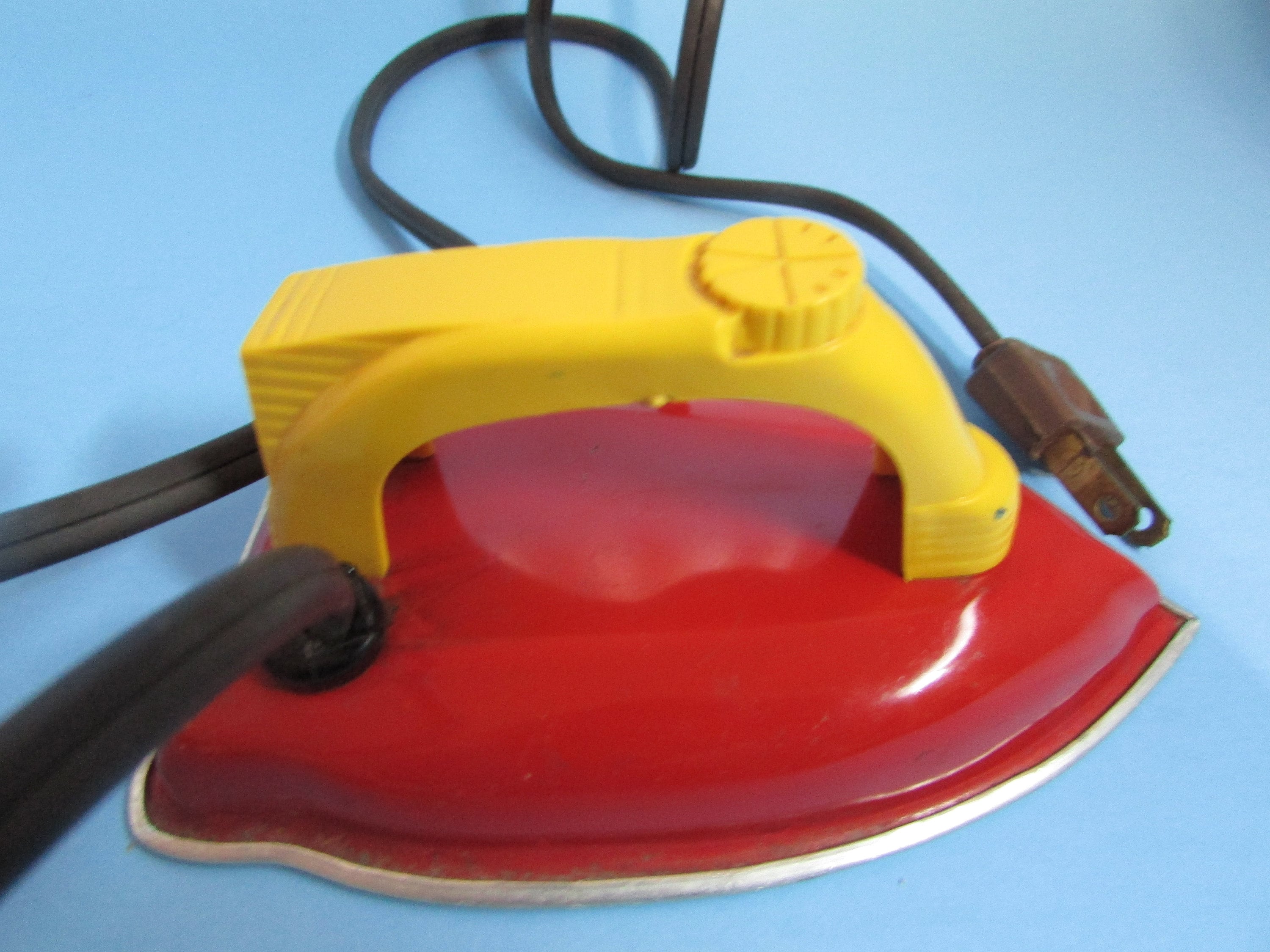 VINTAGE Metal And Plastic Toy Iron VTG Electric Toy Iron Etsy