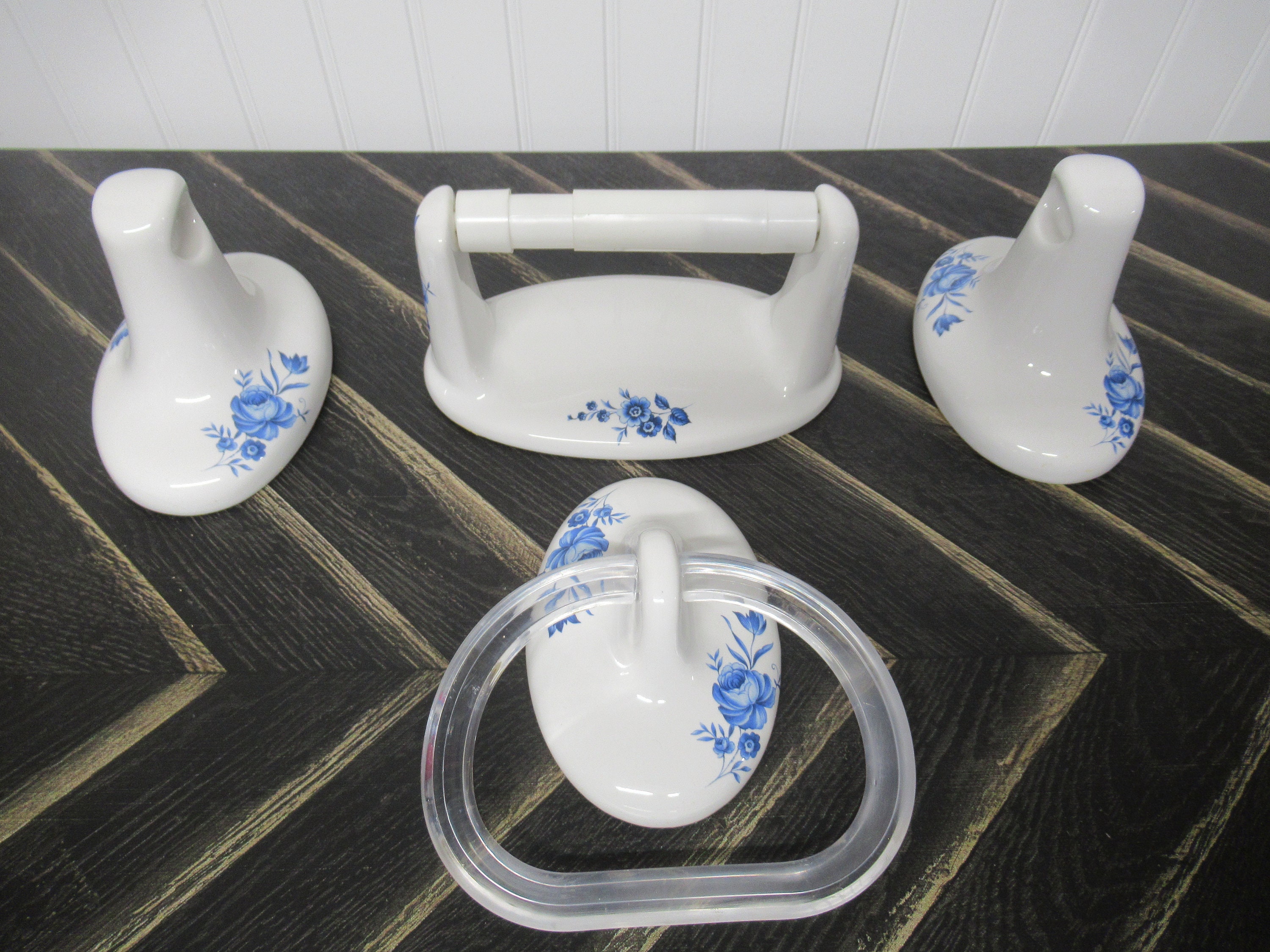 Porcelain Bathroom Set / VINTAGE White And Blue Flower Set / Etsy