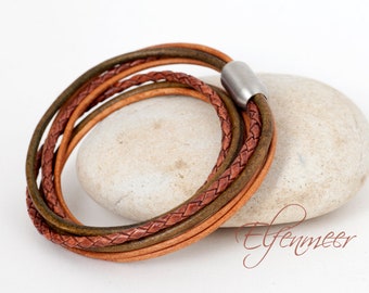 Leather bracelet / stainless steel clasp, 42.5 cm