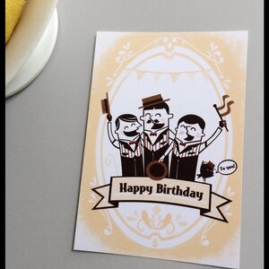 Happy birthday kaart - Retro ansichtkaart met mannenkoor & vogeltje met hoedjes en vlaggen