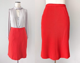 Red 1970s wool skirt Space Age. Hardy de Paris pencil skirt. Size S