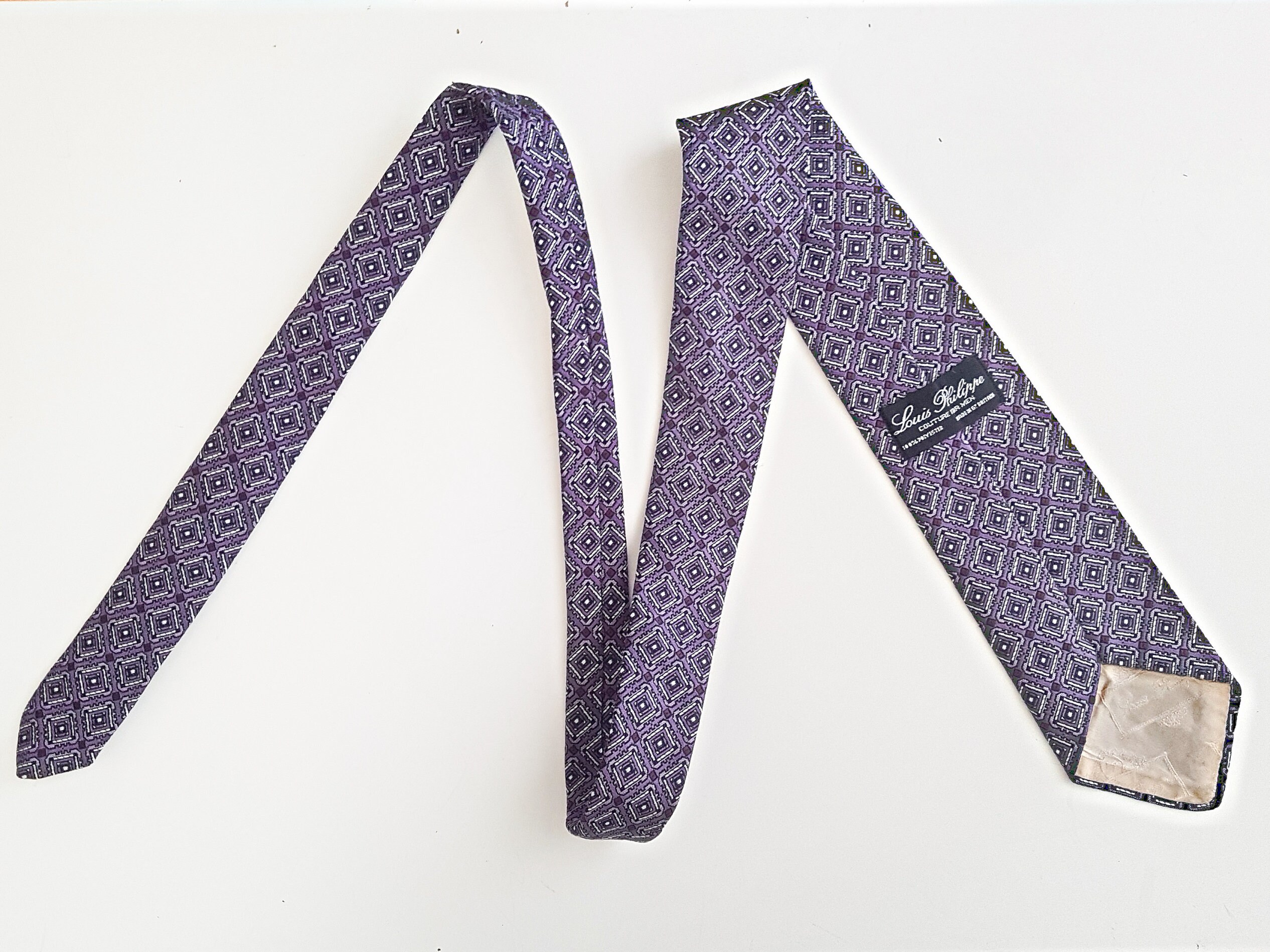 Small Violet Vintage Tie From the 1970s With Abstract Pattern - Etsy