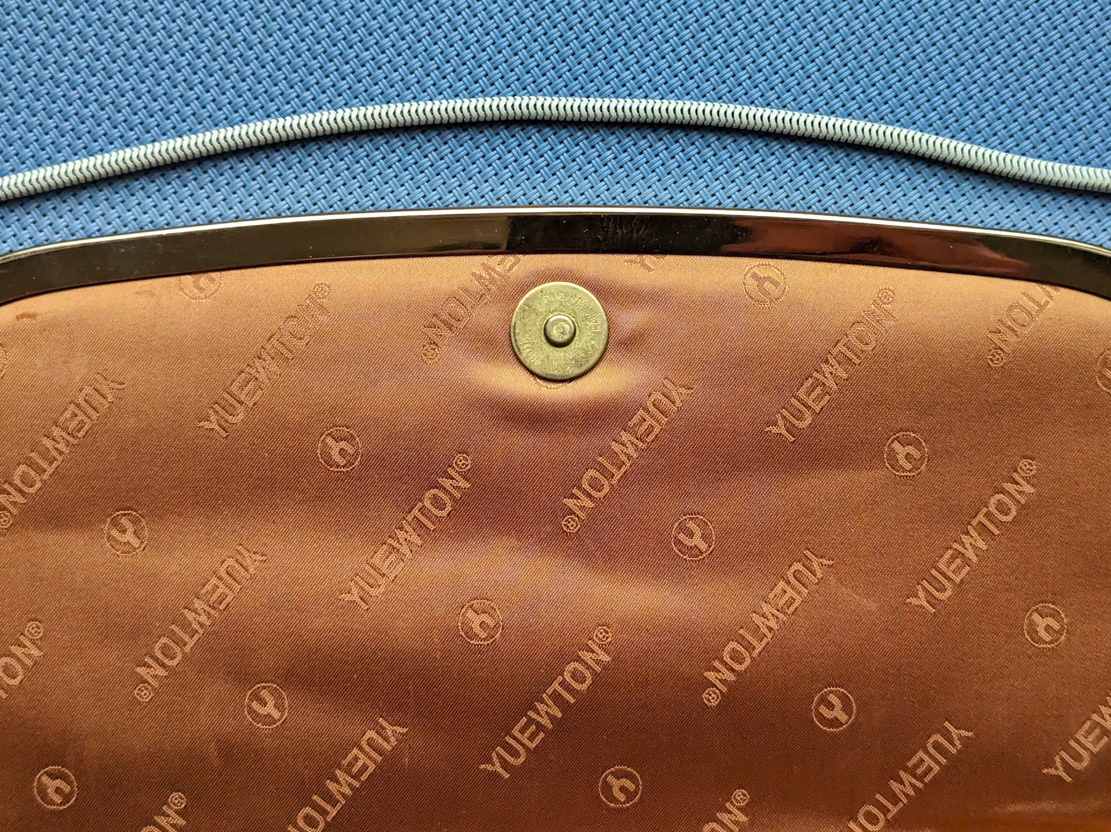 White Metal Plate Shoulder Bag From YUEWTON - Etsy