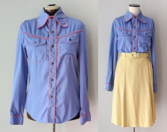 Western shirt, cowboy shirt, cowgirl blouse in blue with red piping and beagle collar (men's S, women's XL)