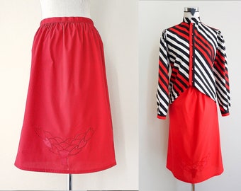 Red vintage summer skirt, A-line skirt with application. Size S