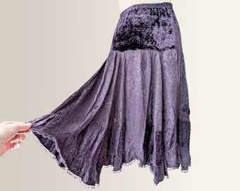 Italian 1980s hippie skirt, purple whimsigoth maxi skirt with lots of detail, fairy, grunge, size S / M