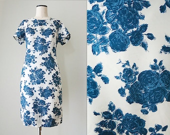 White dress with blue roses 1950/1960 Size M
