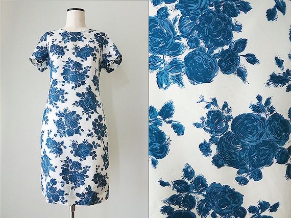 White dress with blue roses 1950 1960 M