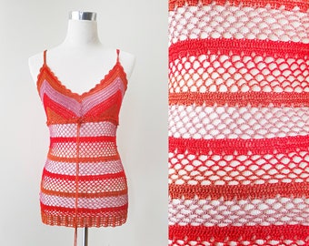 Beautiful crochet top with hole pattern in red and orange tones, crocheted vintage camisole. Size S