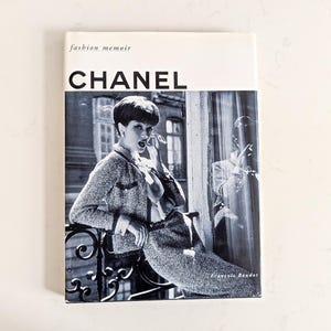 CHANEL - Fashion Memoir - Book, illustrated book - (in English language)
