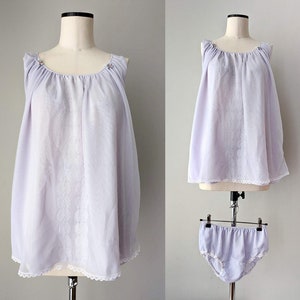 Vintage babydoll nightdress made of nylon in lilac with panties. Size XS/S