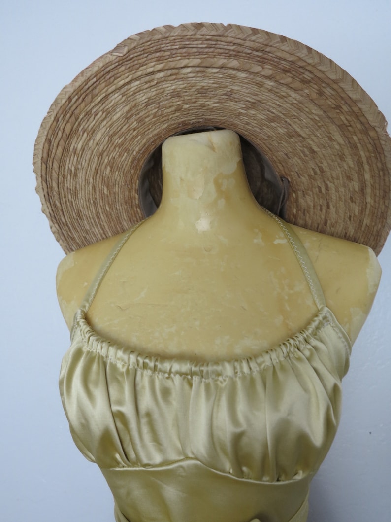 Handmade 1970/'s Style Vintage Metallic Gold Fabric Boho Bombshell Babe Halter Tie Top One Size Fits All