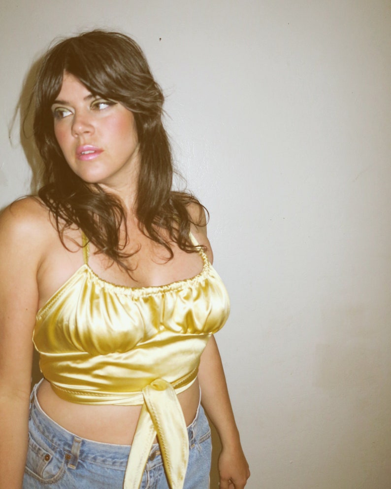 Handmade 1970/'s Style Vintage Metallic Gold Fabric Boho Bombshell Babe Halter Tie Top One Size Fits All