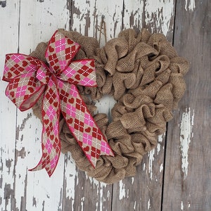 Valentine's Day Decor, Burlap Heart Wreath, Valentine Wreath for Front Door, Valentine Gift for Her, Love Wreath