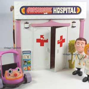 Vintage 1970 Eldon &quot;Pipsqueek Hospital&quot; Playset With Pipsqueek Dr. & Nurse Doll Figures...HTF!