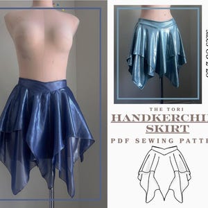Puede incluir: Una falda pañuelo azul exhibida en un maniquí. La falda tiene un diseño brillante y en capas con un dobladillo de pañuelo. La imagen también incluye una inserción más pequeña de la falda y el texto "THE TORI HANDKERCHIEF SKIRT PDF SEWING PATTERN".