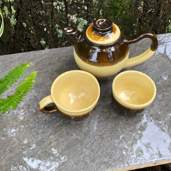 Yellow Umber Stackable Tea Set