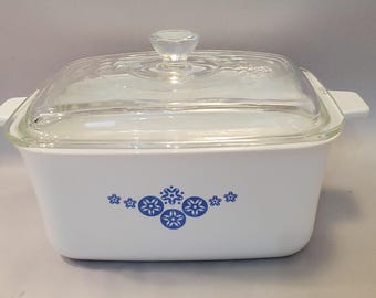 Vintage and Rare Corning Ware American Oil Promotional Corning Ware STAR BLUE Snowflake 1 1/2 Qt. rectangular casserole P-4-B & glass lid