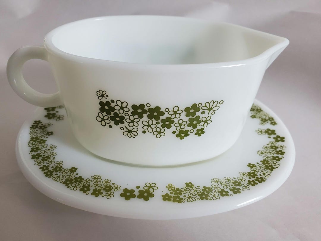 Pyrex Spring Blossom Aka Crazy Daisy 77-B Gravy Boat and 77-U ...