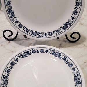 Corelle Livingware Set of 6 Old Town Blue aka Blue Onion 8 1/2" Lunch, Salad Plates