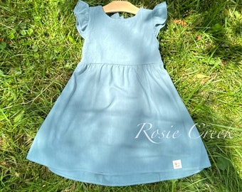 Vestido de lino azul aciano / vestido de animal de niña neutral / vestido de niño de lino de campo / vestido de niño pequeño / vestido boho 12 meses de cumpleaños