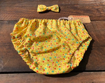 12-18 month baby Toddler Yellow cotton diaper cover | flower girl bloomer| Cotton nappy cover | bloomers | soft cotton fabric shorts |
